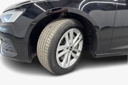 musta Audi A6 2023 kuva 11.