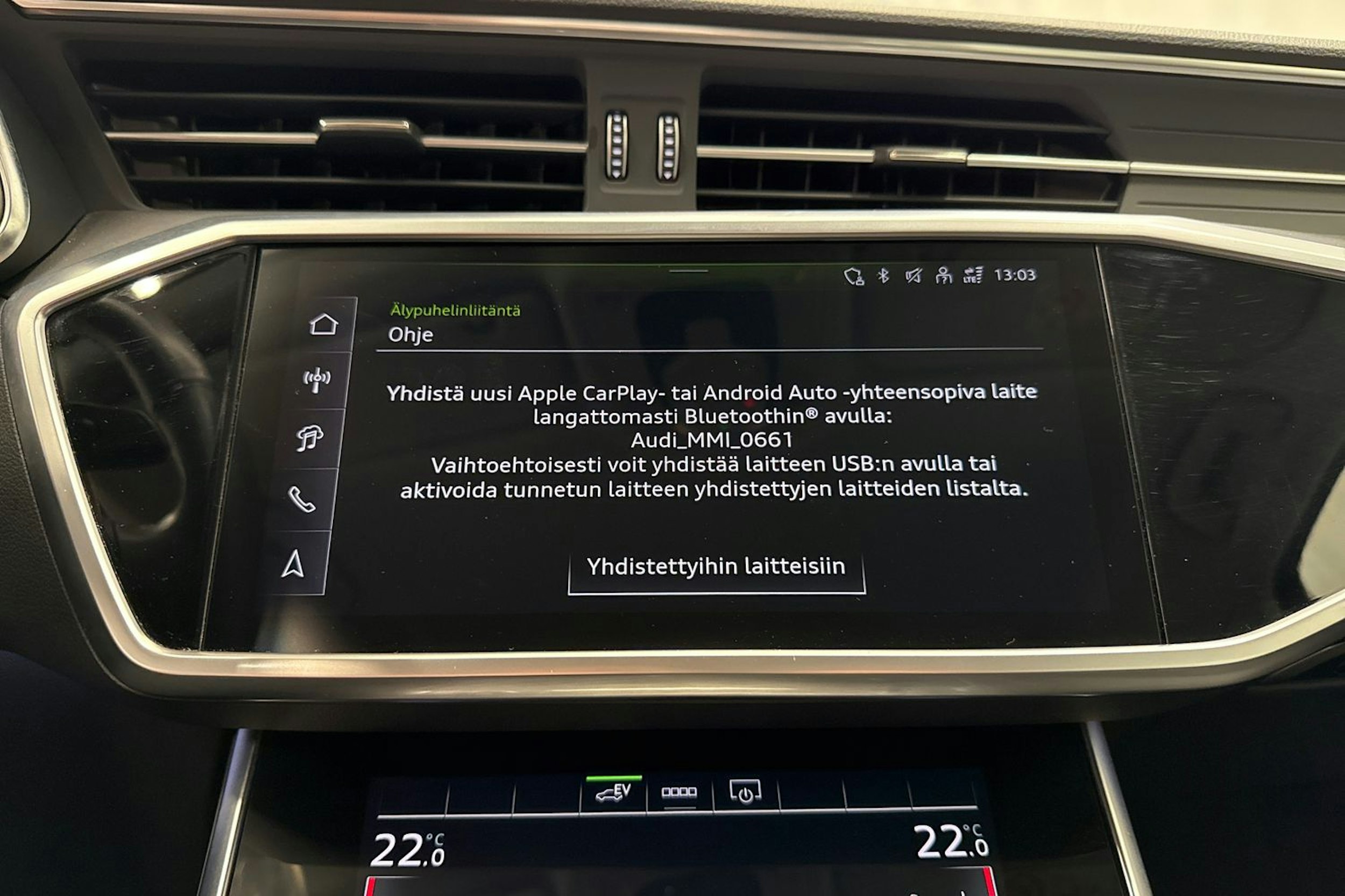 musta Audi A6 2023 kuva 24.
