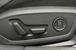 valkoinen Audi A6 2023 kuva 17.