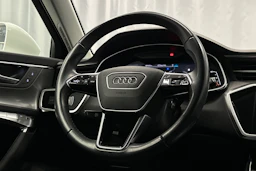 valkoinen Audi A6 2023 kuva 18.