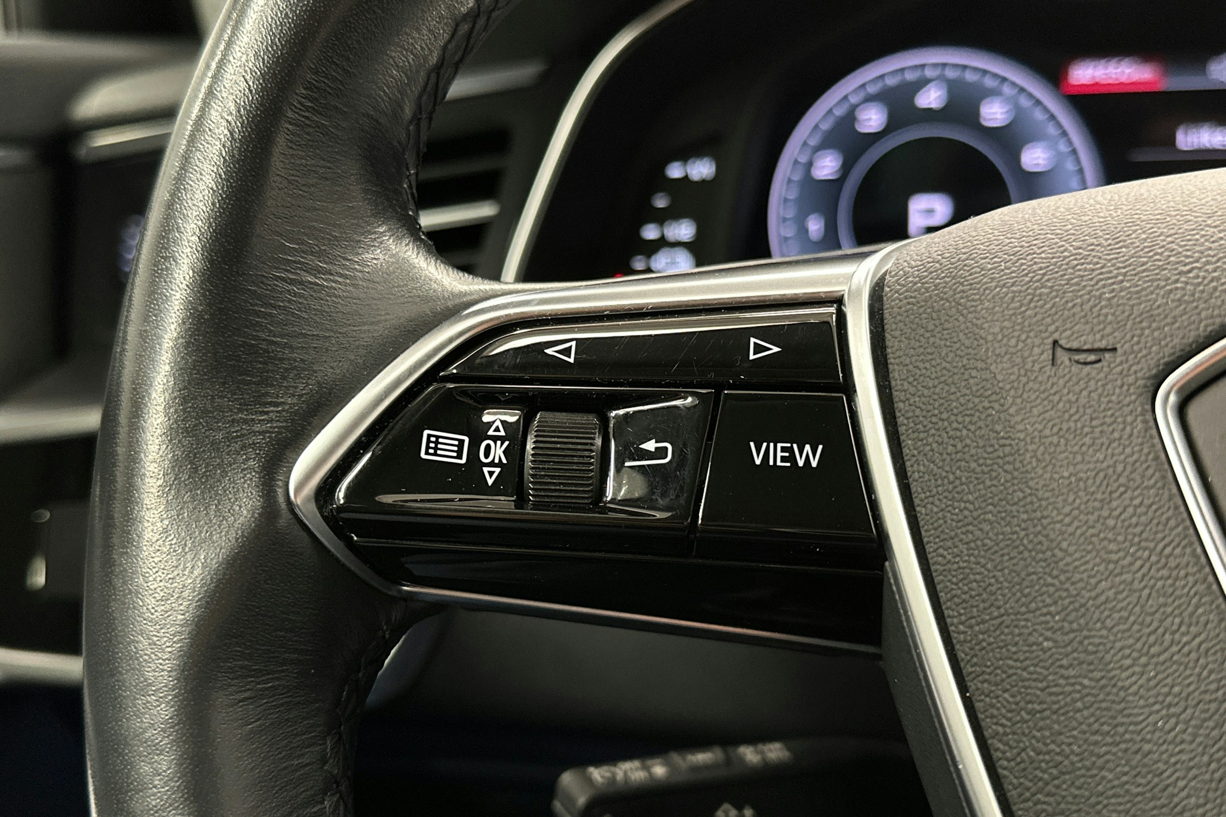 valkoinen Audi A6 2023 kuva 21.