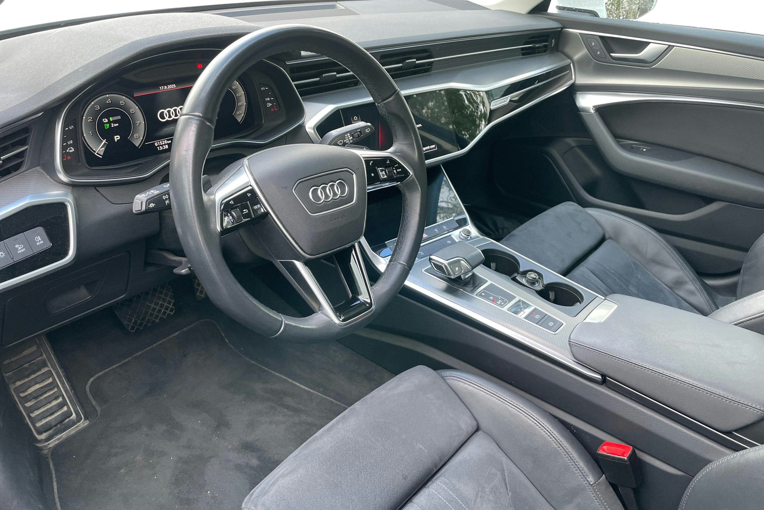valkoinen Audi A6 2023 kuva 2.