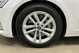 valkoinen Audi A6 2023 kuva 11.