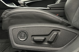 valkoinen Audi A6 2023 kuva 18.