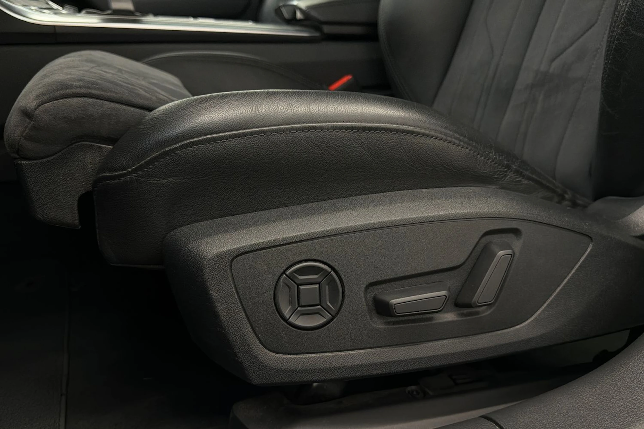harmaa Audi A6 2023 kuva 18.