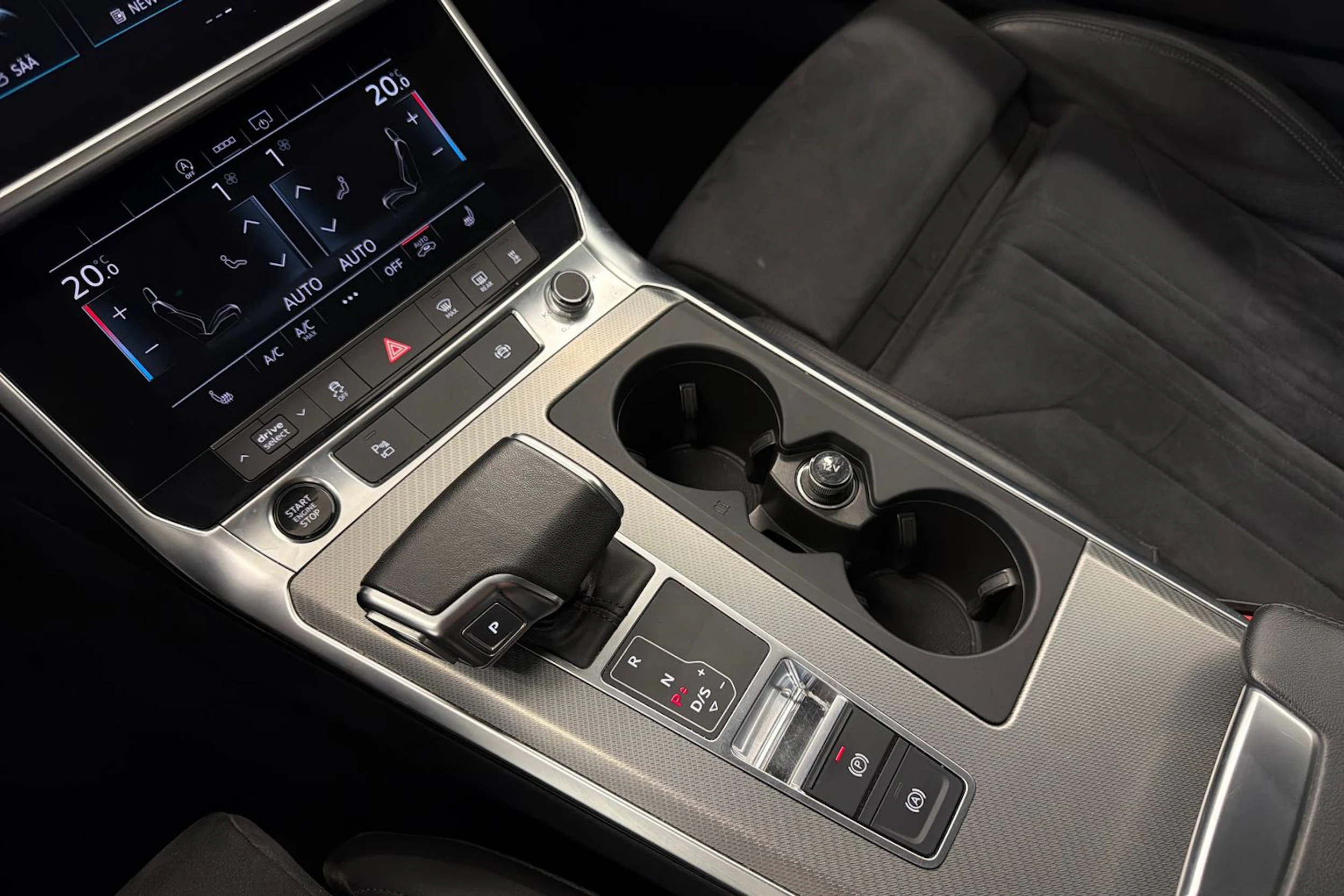 harmaa Audi A6 2023 kuva 25.