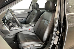 musta Audi A6 2023 kuva 6.