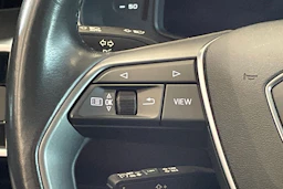 musta Audi A6 2023 kuva 14.