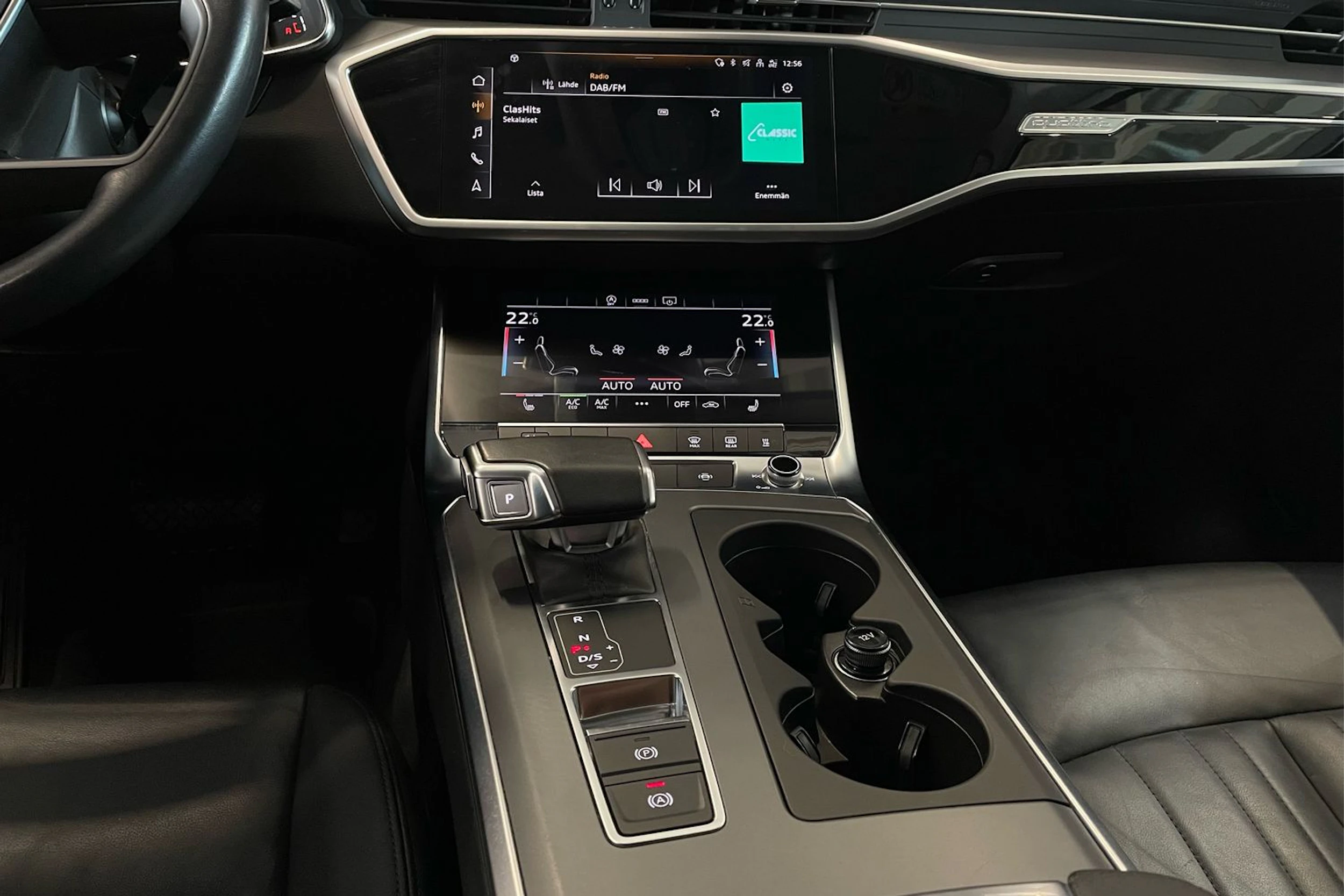 musta Audi A6 2023 kuva 18.