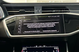 musta Audi A6 2023 kuva 21.