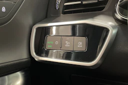 musta Audi A6 2023 kuva 26.