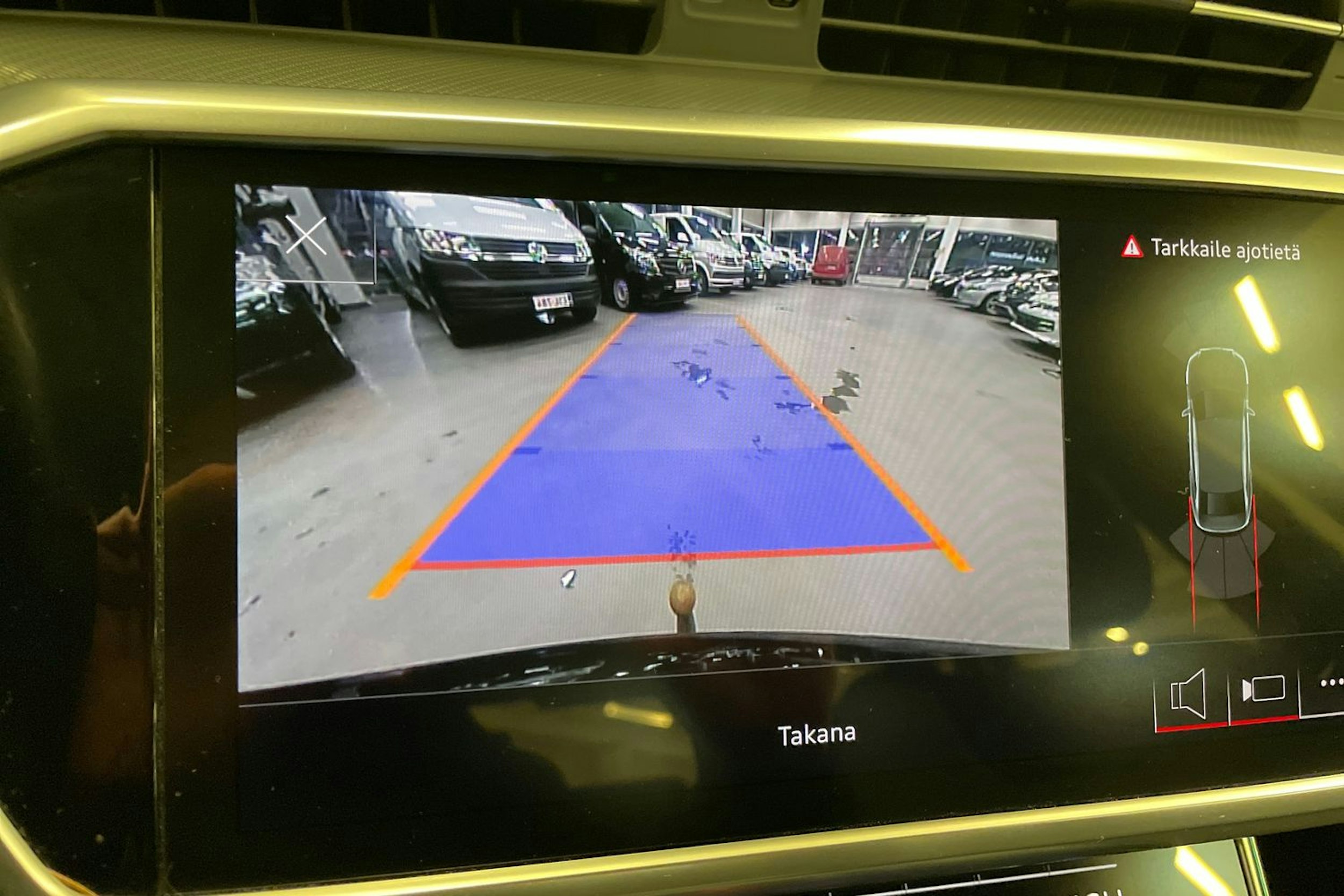 musta Audi A6 2023 kuva 19.