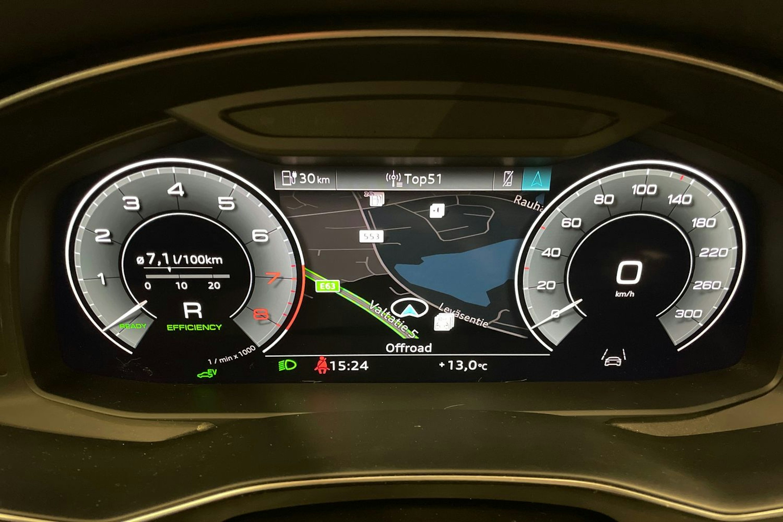 musta Audi A6 2023 kuva 20.