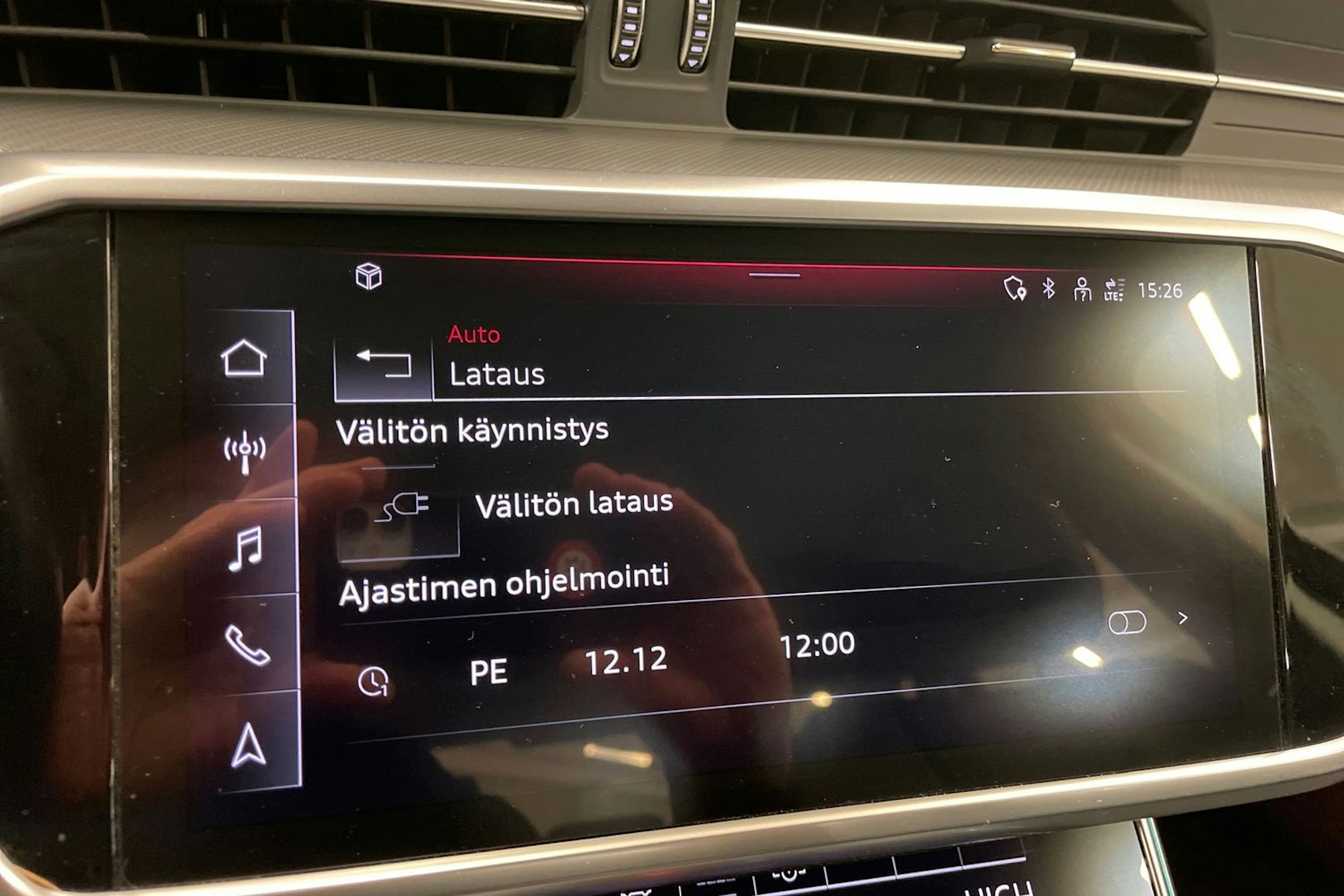 musta Audi A6 2023 kuva 25.