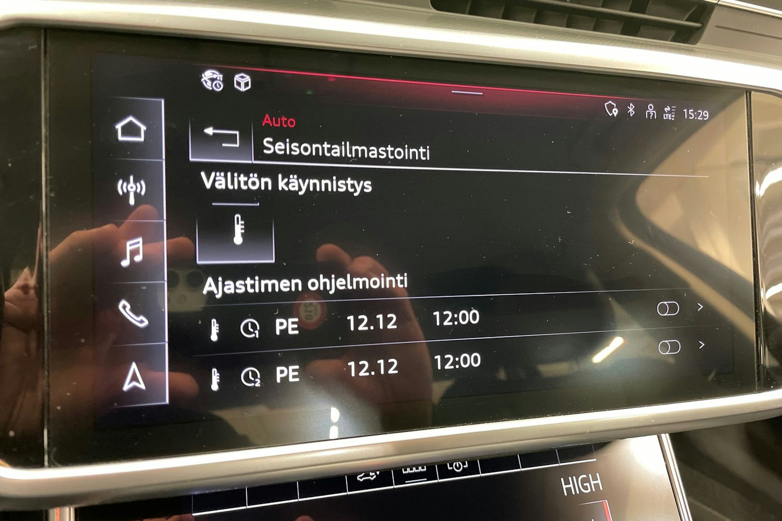 musta Audi A6 2023 kuva 28.