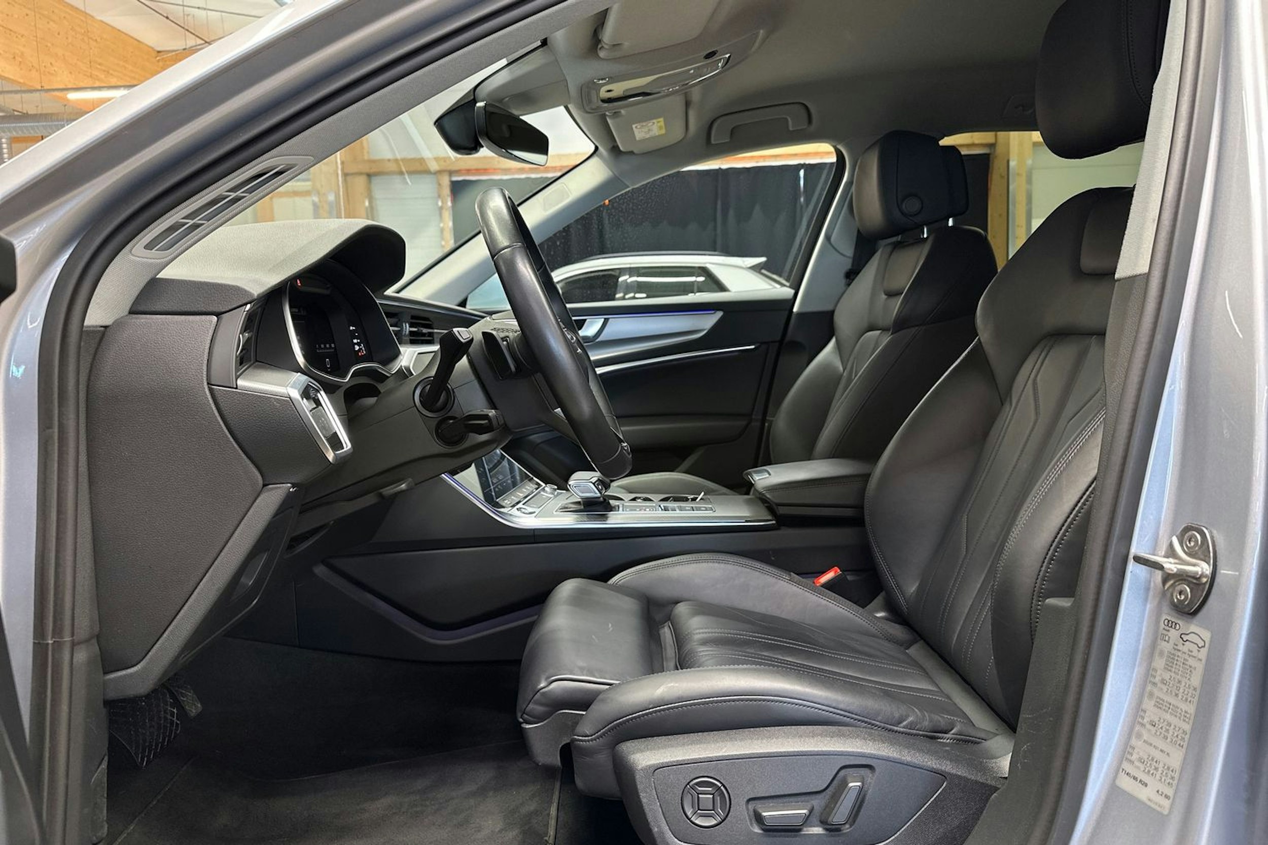 harmaa Audi A6 2023 kuva 18.