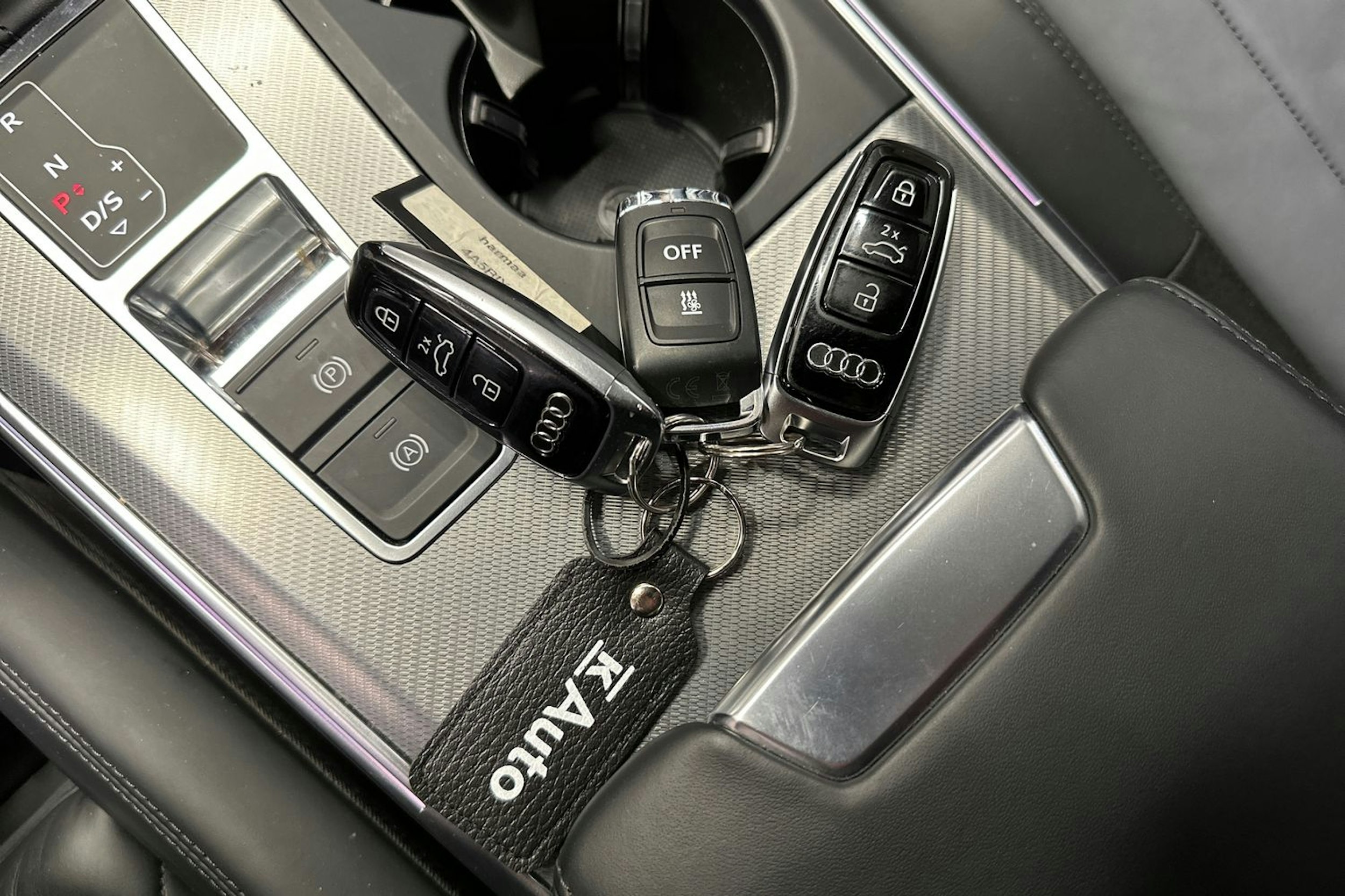 harmaa Audi A6 2023 kuva 32.