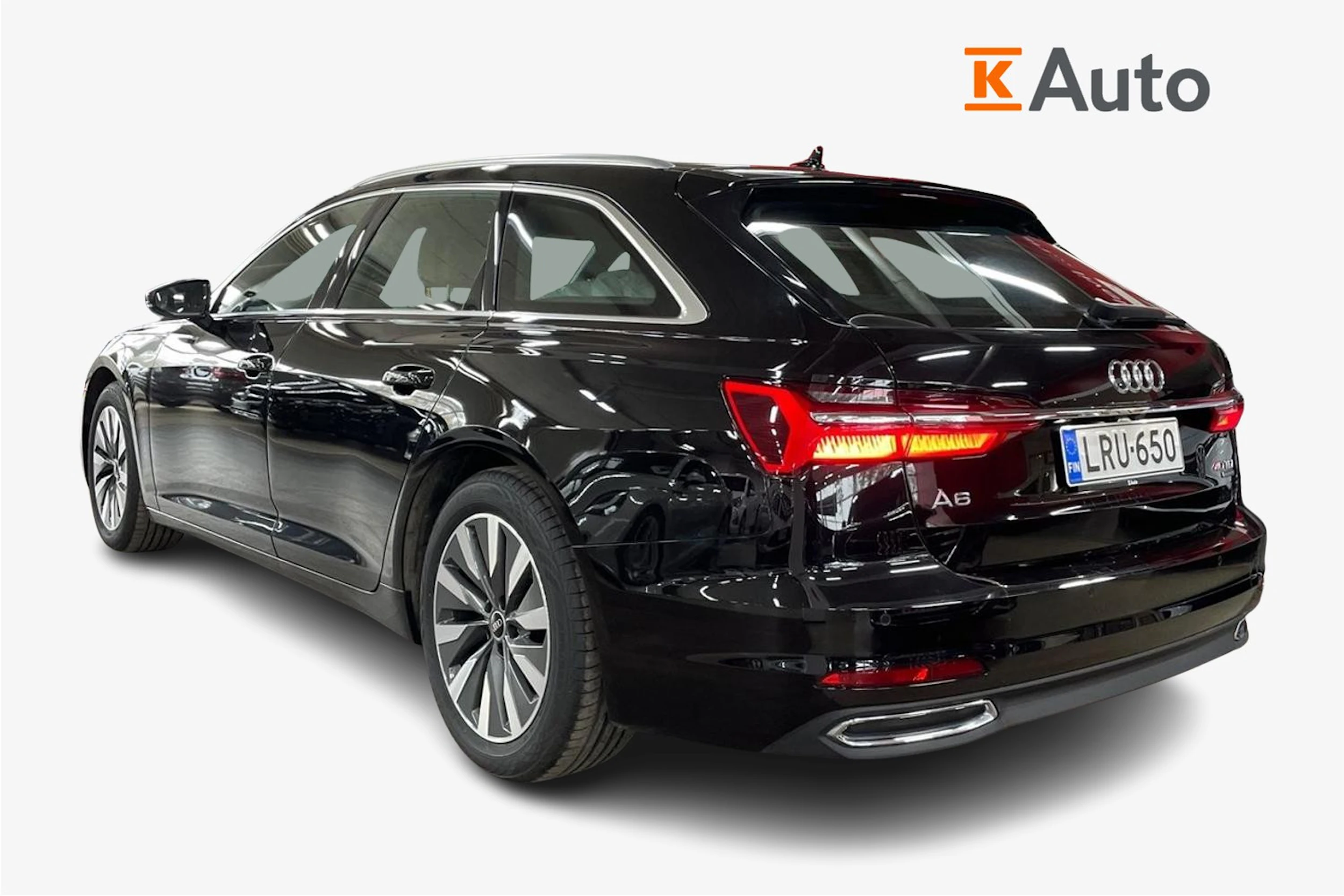 Musta Audi A6 2023 kuva 2.