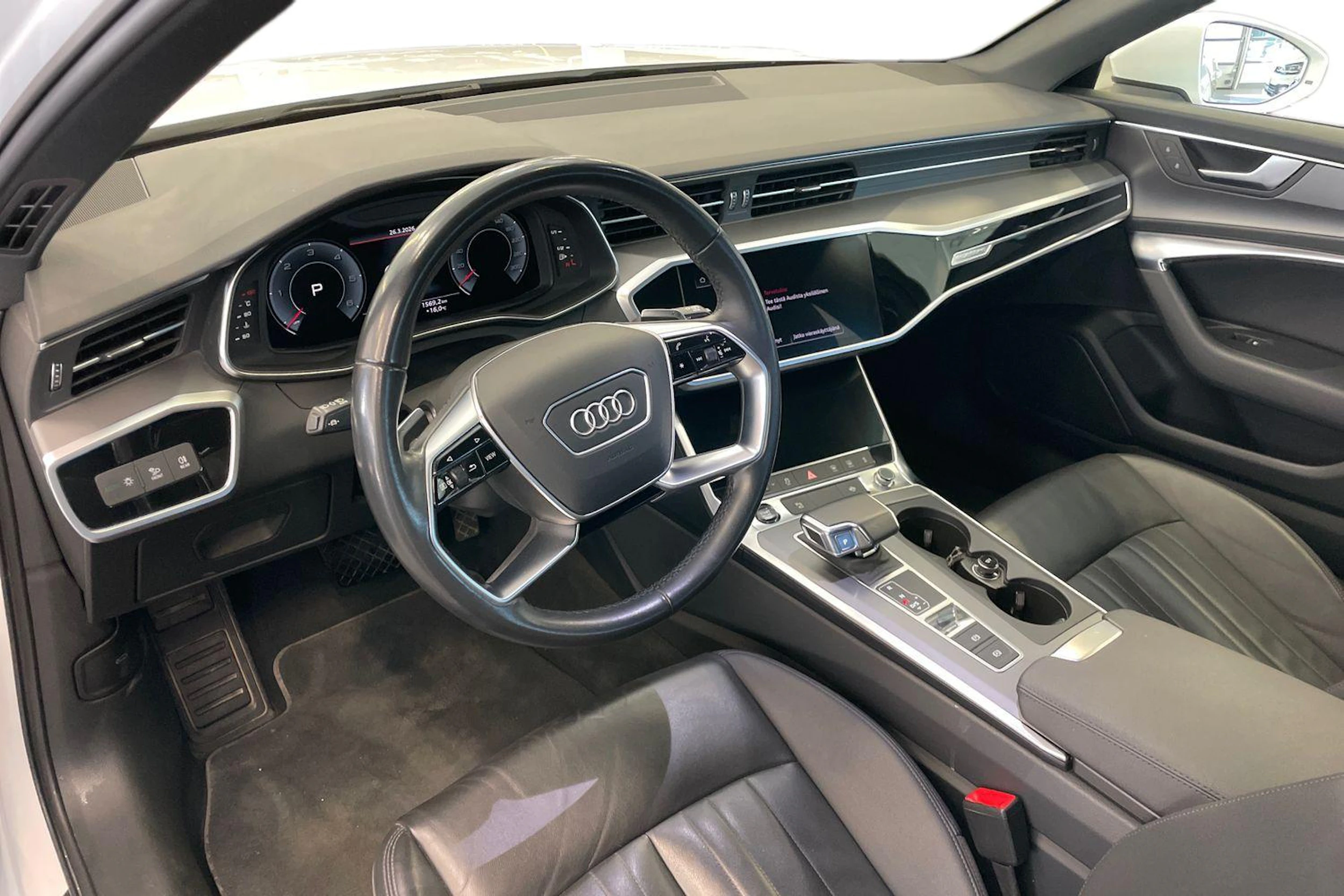 Valkoinen Audi A6 2023 kuva 6.