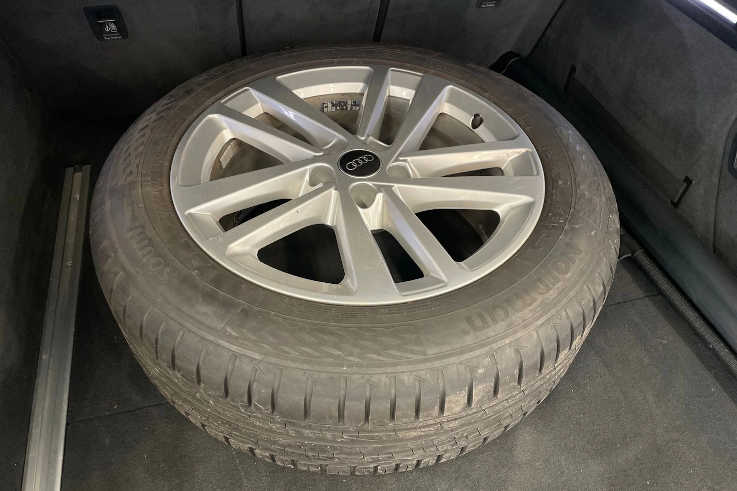 Valkoinen Audi A6 2023 kuva 9.