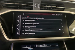 Valkoinen Audi A6 2023 kuva 15.