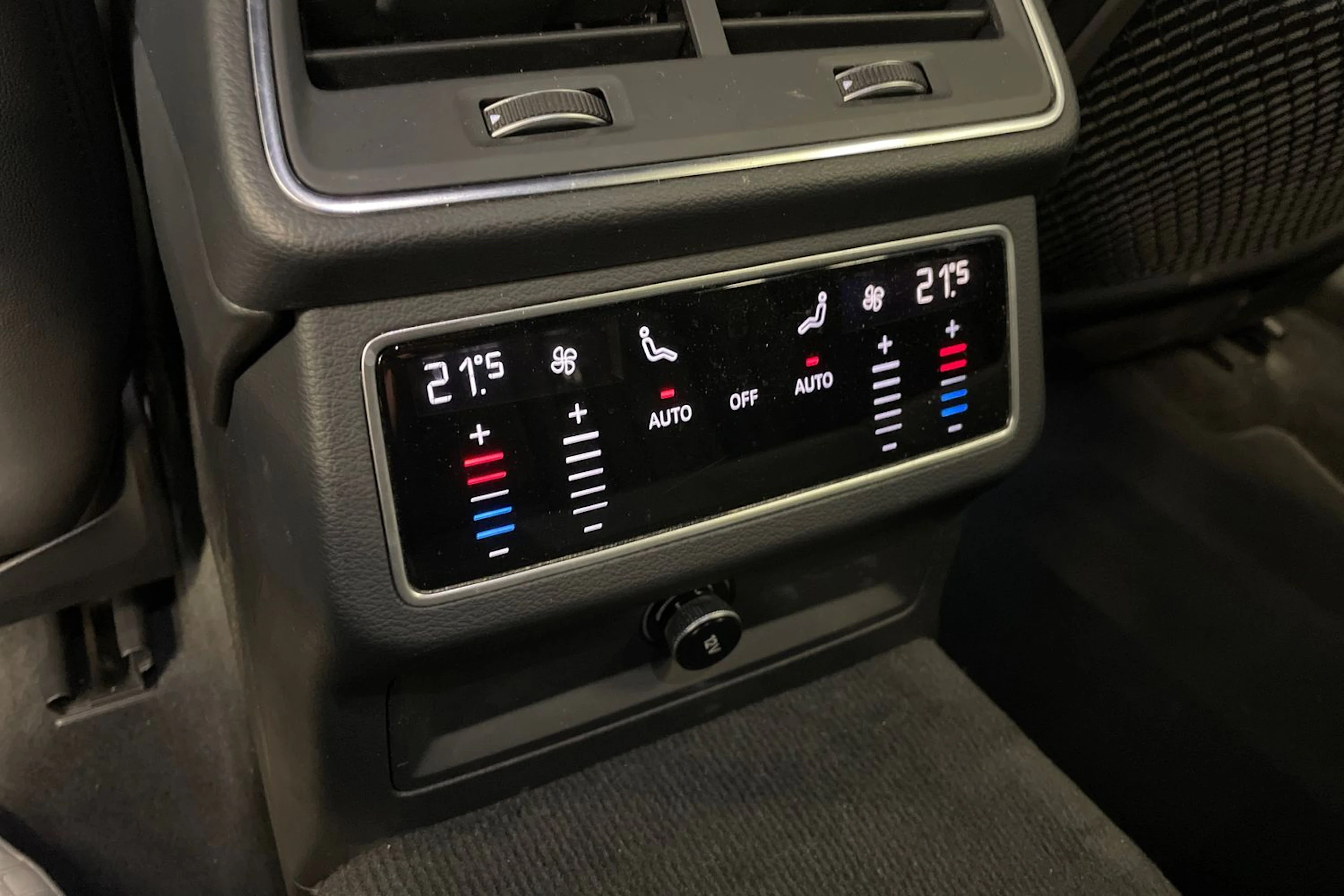Valkoinen Audi A6 2023 kuva 21.