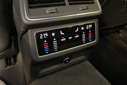 Valkoinen Audi A6 2023 kuva 21.