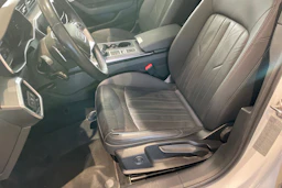 Valkoinen Audi A6 2023 kuva 22.