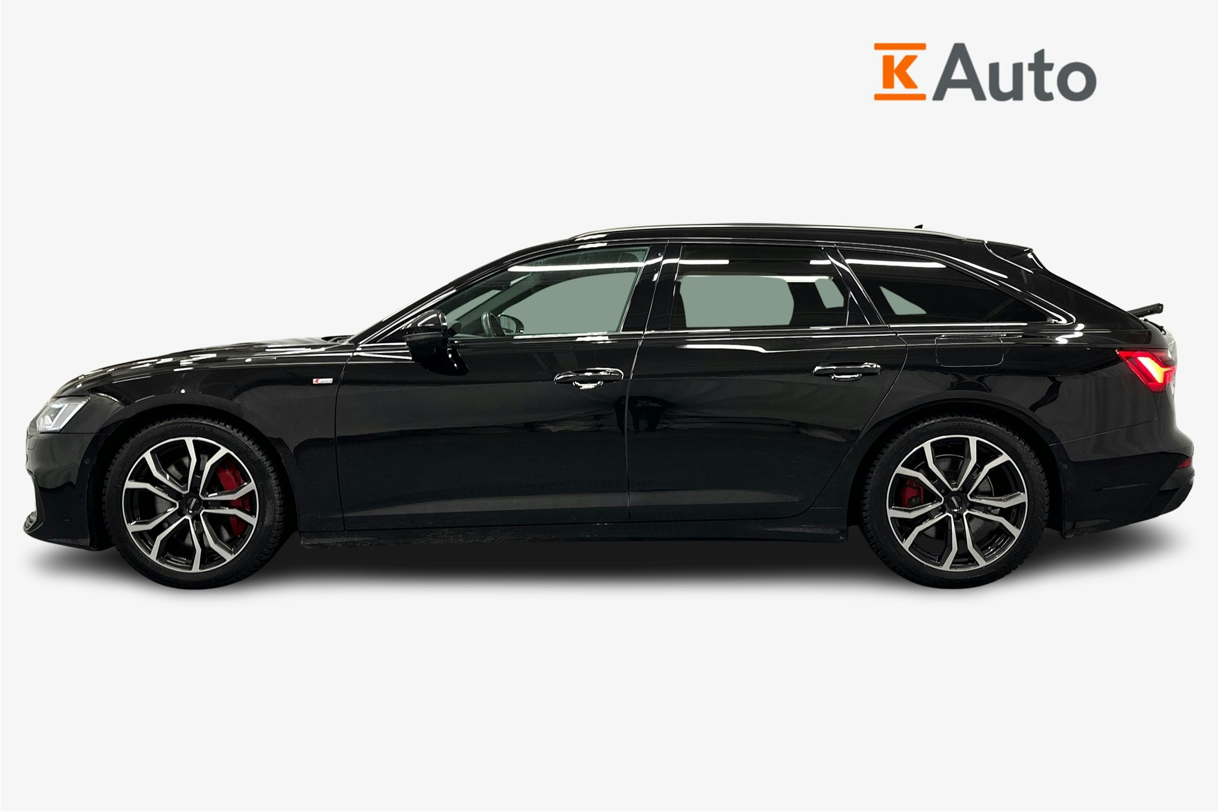 musta Audi A6 2023 kuva 6.