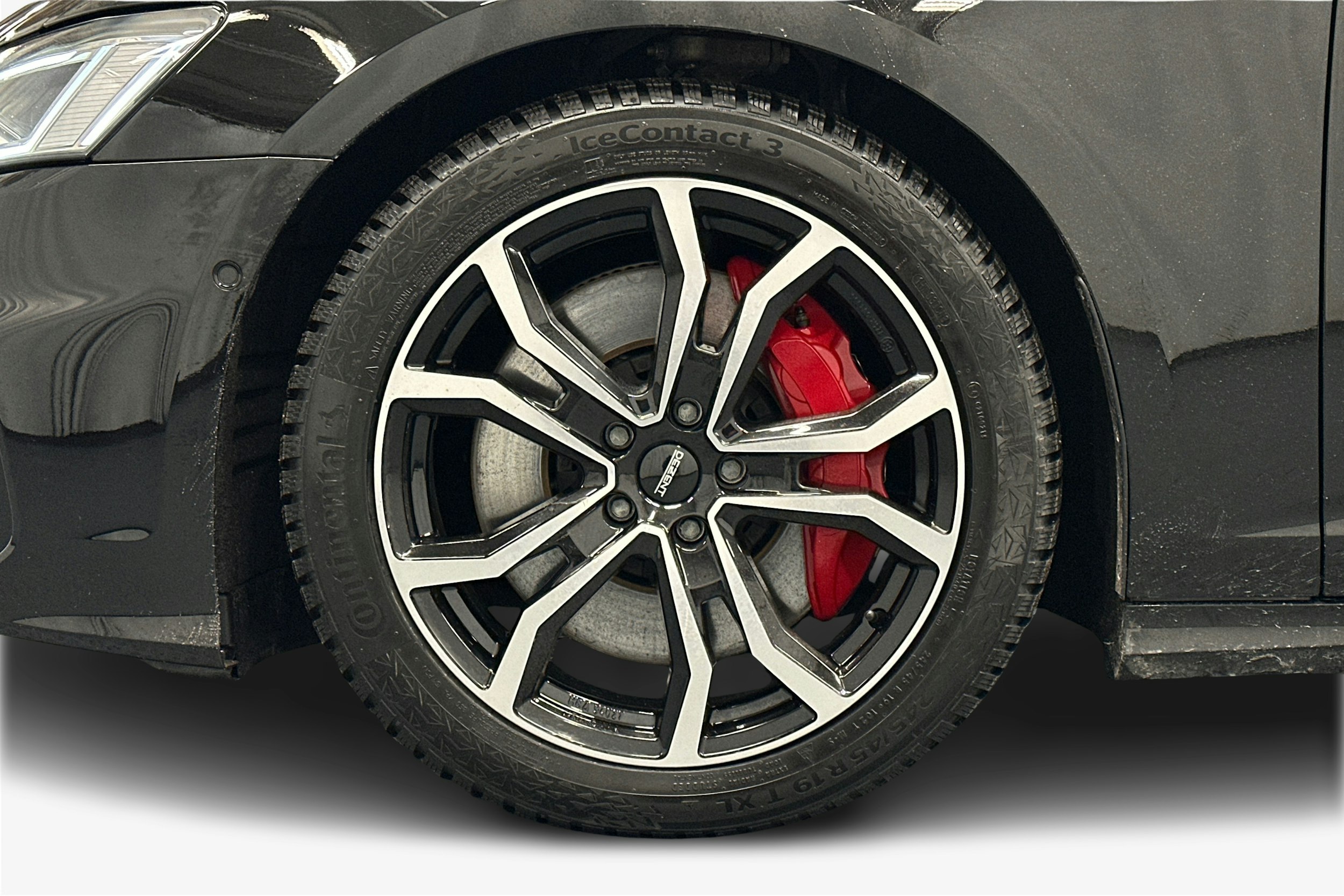 musta Audi A6 2023 kuva 11.