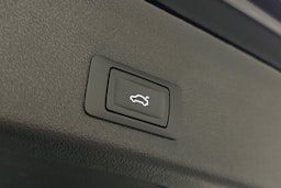 musta Audi A6 2023 kuva 15.