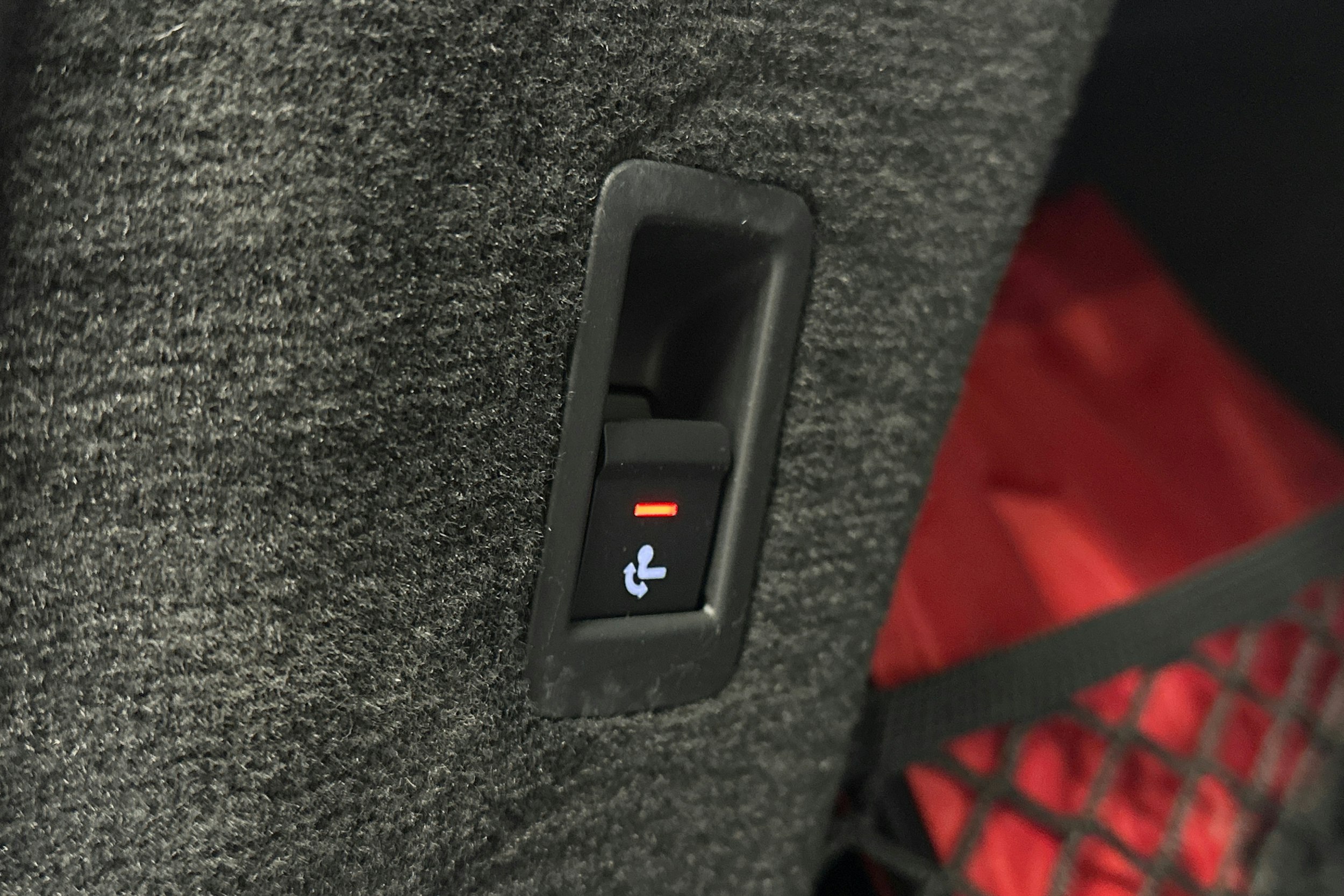 musta Audi A6 2023 kuva 16.