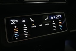 musta Audi A6 2023 kuva 17.