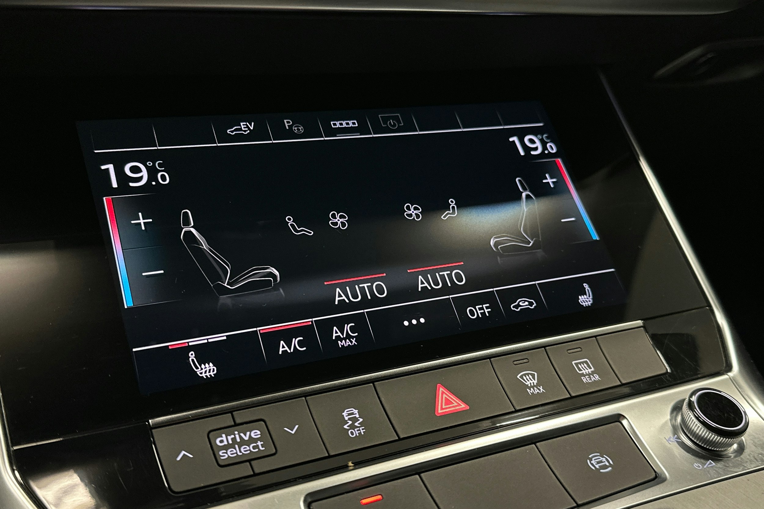 musta Audi A6 2023 kuva 29.