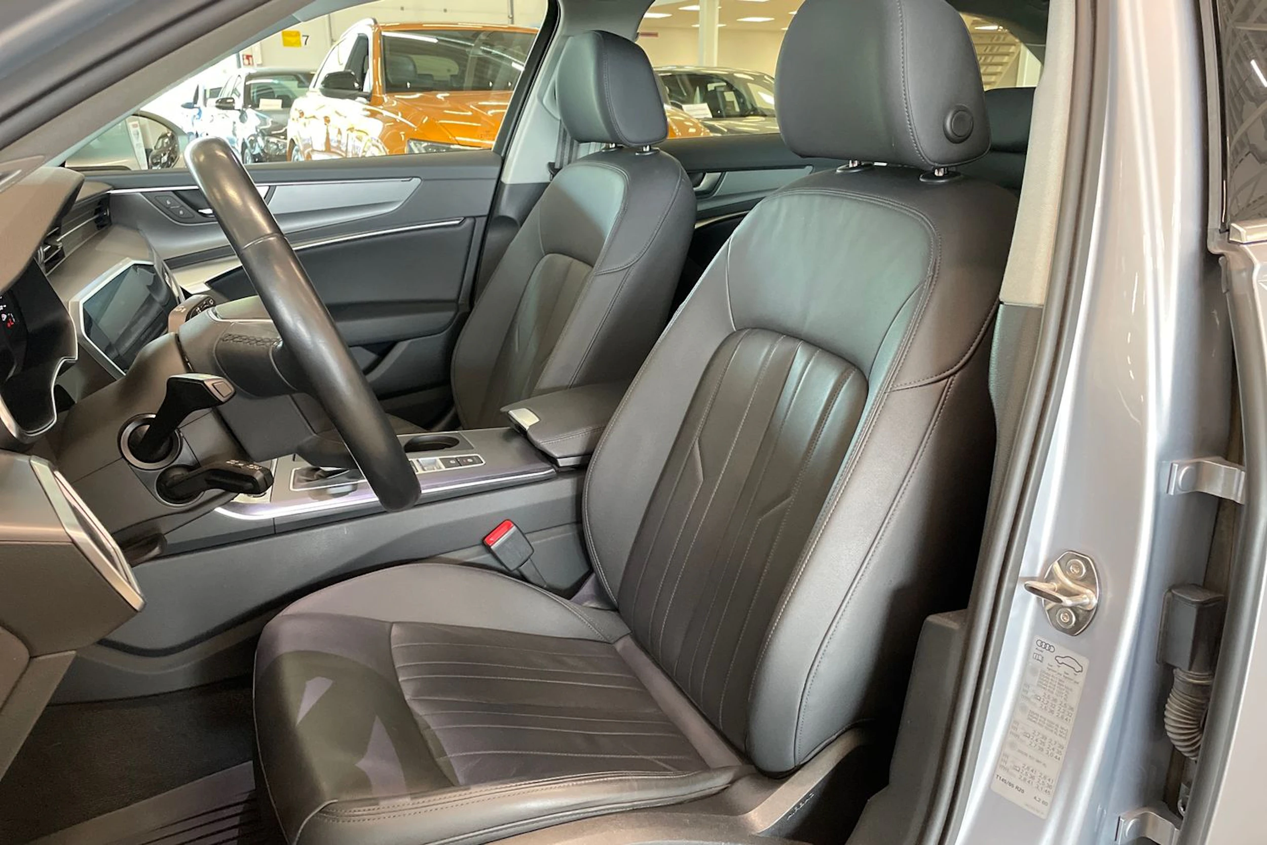 harmaa Audi A6 2023 kuva 11.