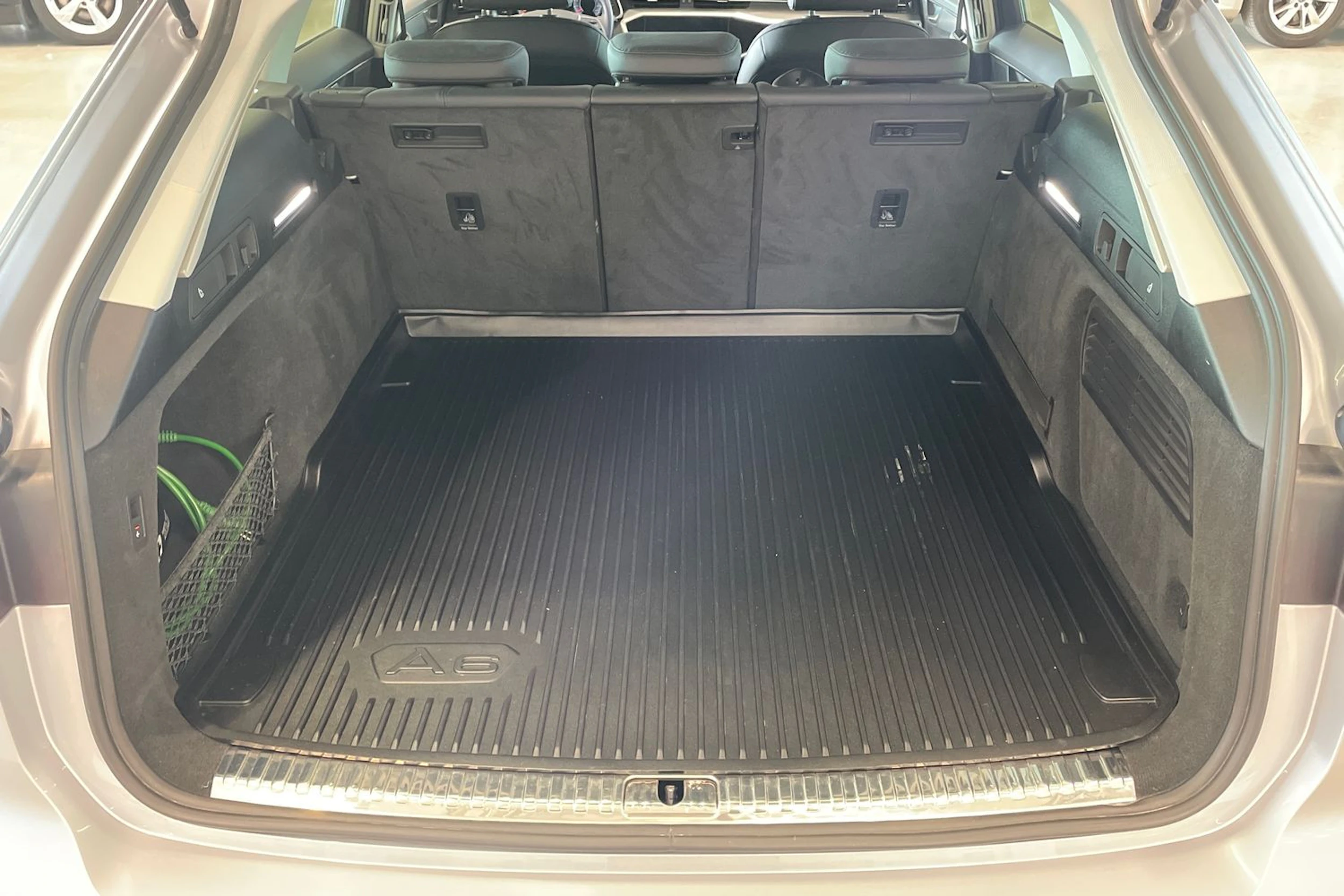 harmaa Audi A6 2023 kuva 31.