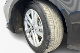 musta Audi A6 2023 kuva 12.