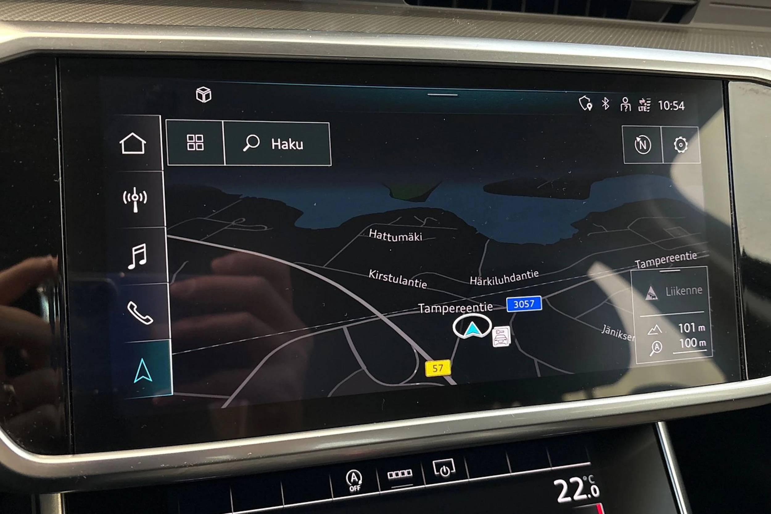 musta Audi A6 2023 kuva 17.