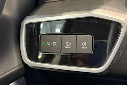 musta Audi A6 2023 kuva 26.