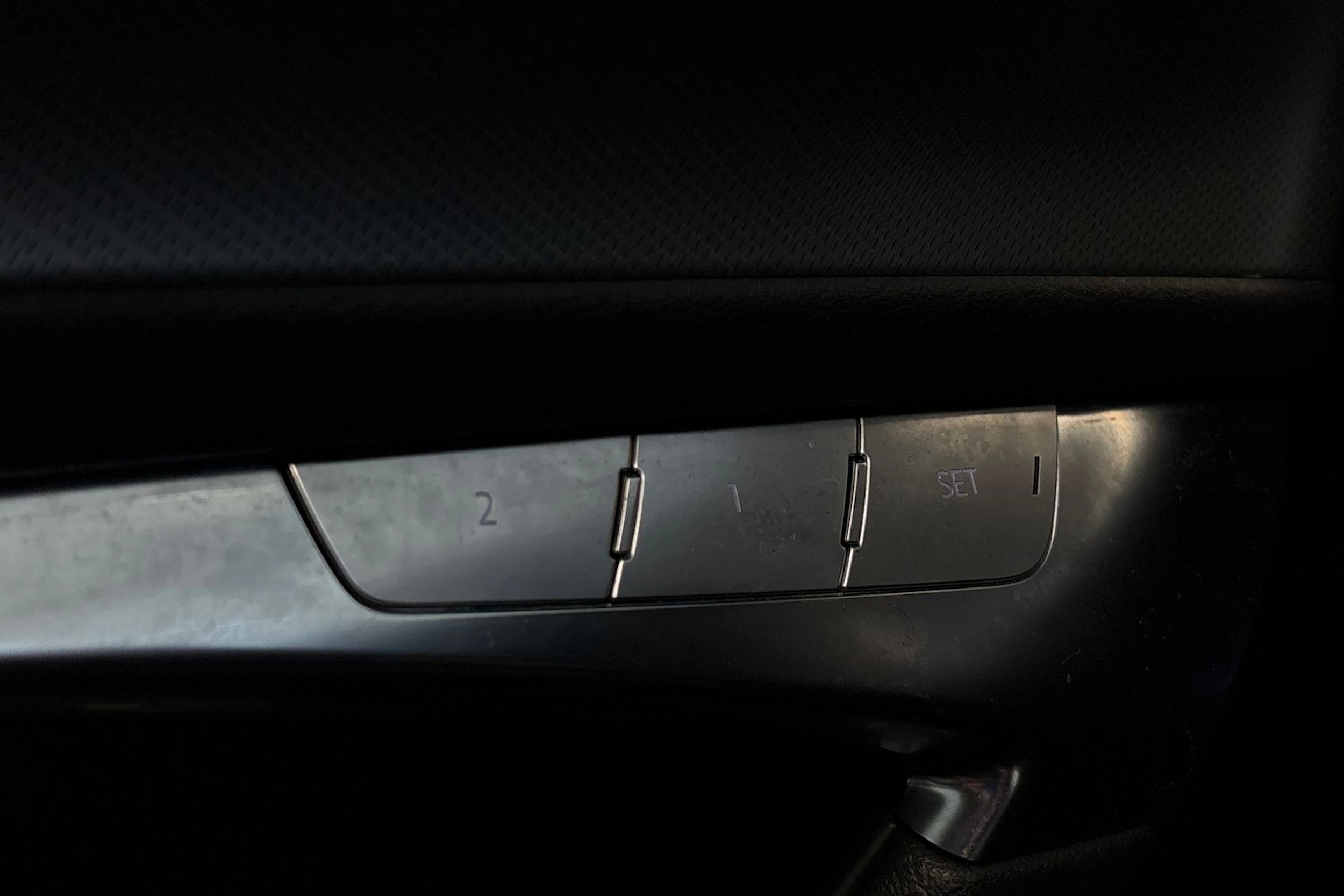 musta Audi A6 2023 kuva 27.