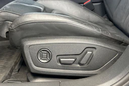 musta Audi A6 2023 kuva 29.