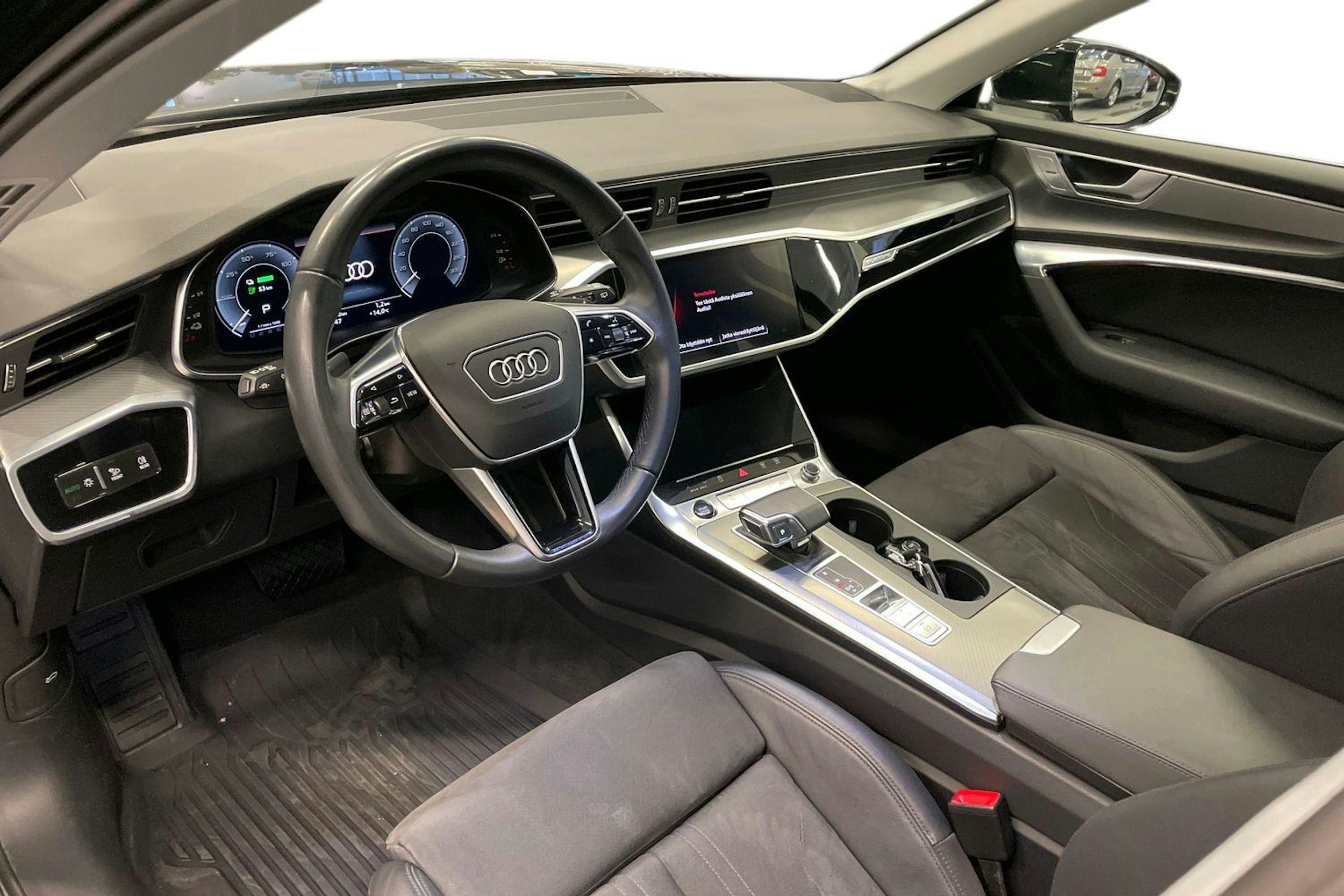 Musta Audi A6 2023 kuva 7.