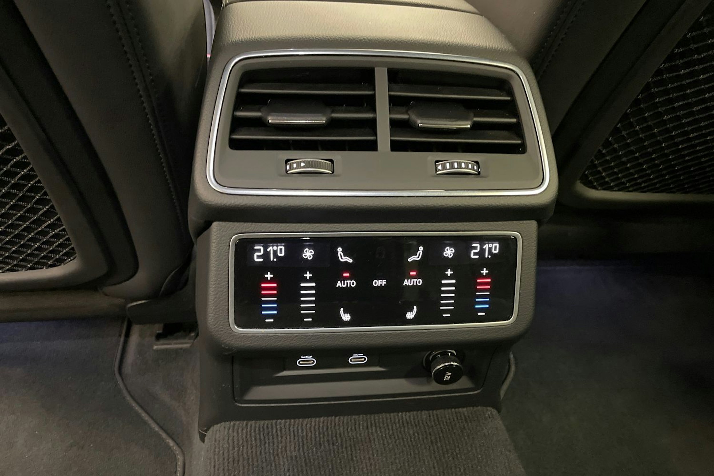 Musta Audi A6 2023 kuva 25.