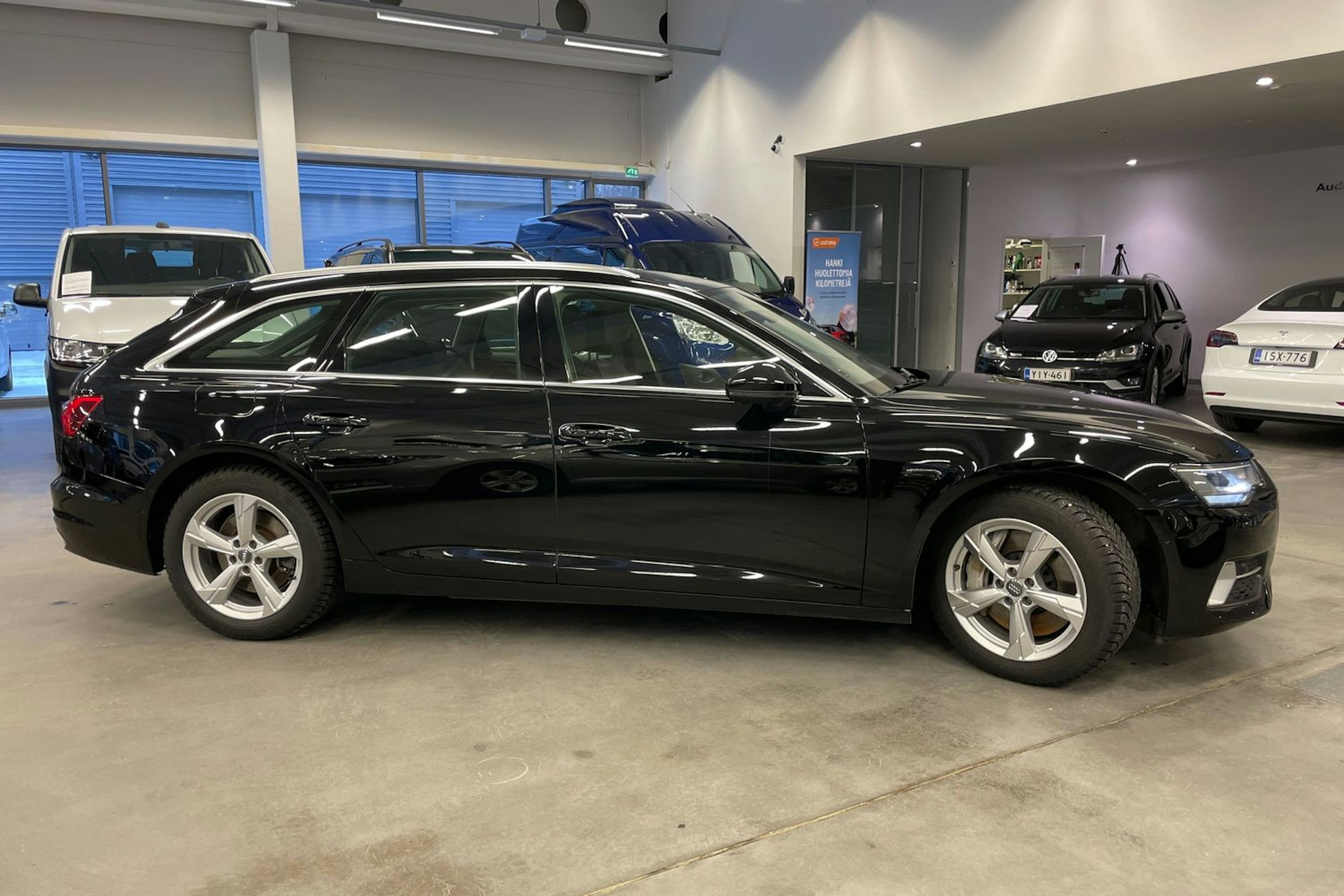 Musta Audi A6 2023 kuva 29.
