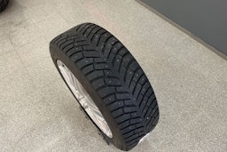 valkoinen Audi A6 2023 kuva 28.