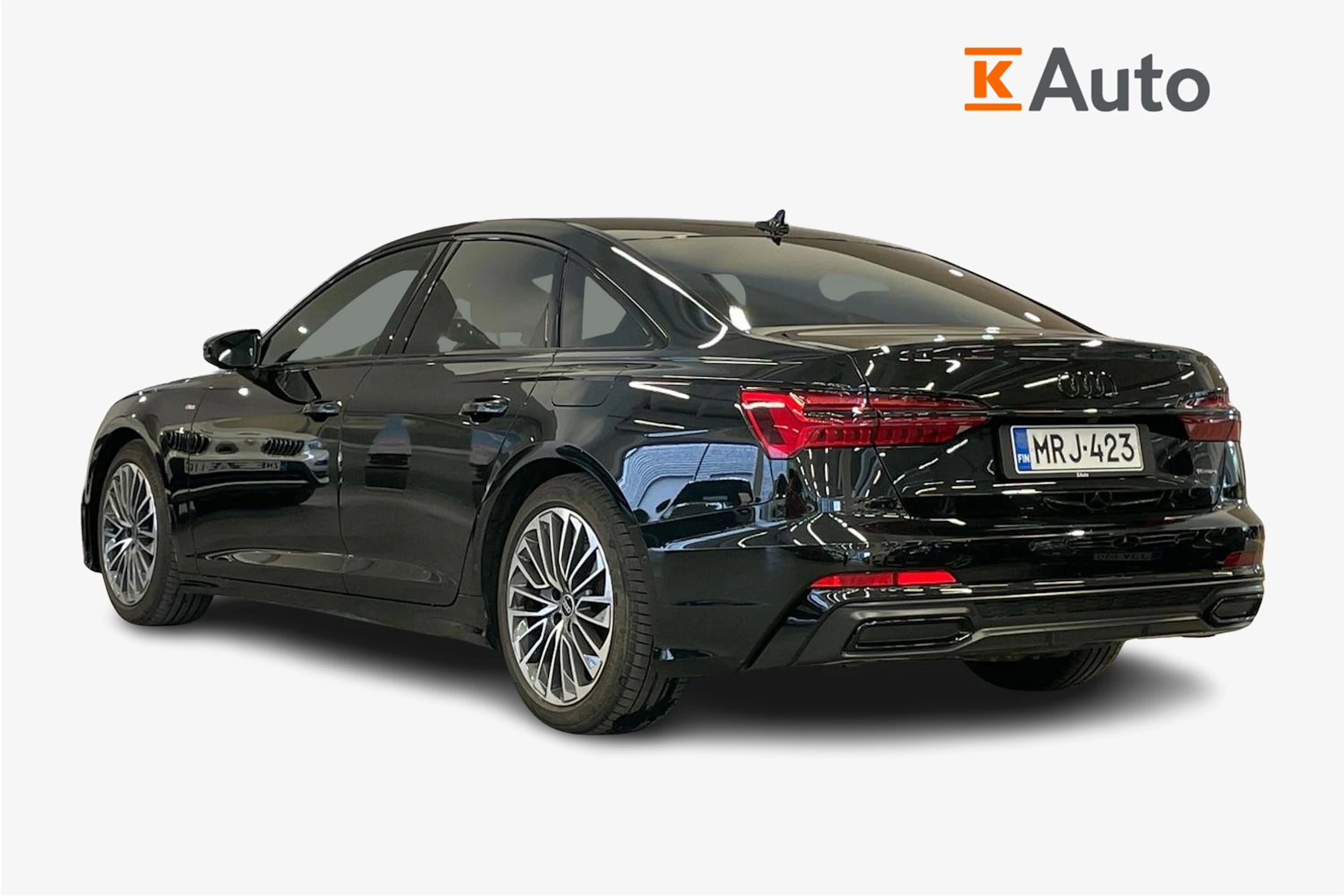 musta Audi A6 2023 kuva 3.