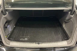 Musta Audi A6 2023 kuva 28.