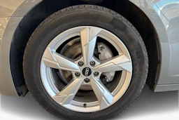 Harmaa Audi A6 2023 kuva 9.