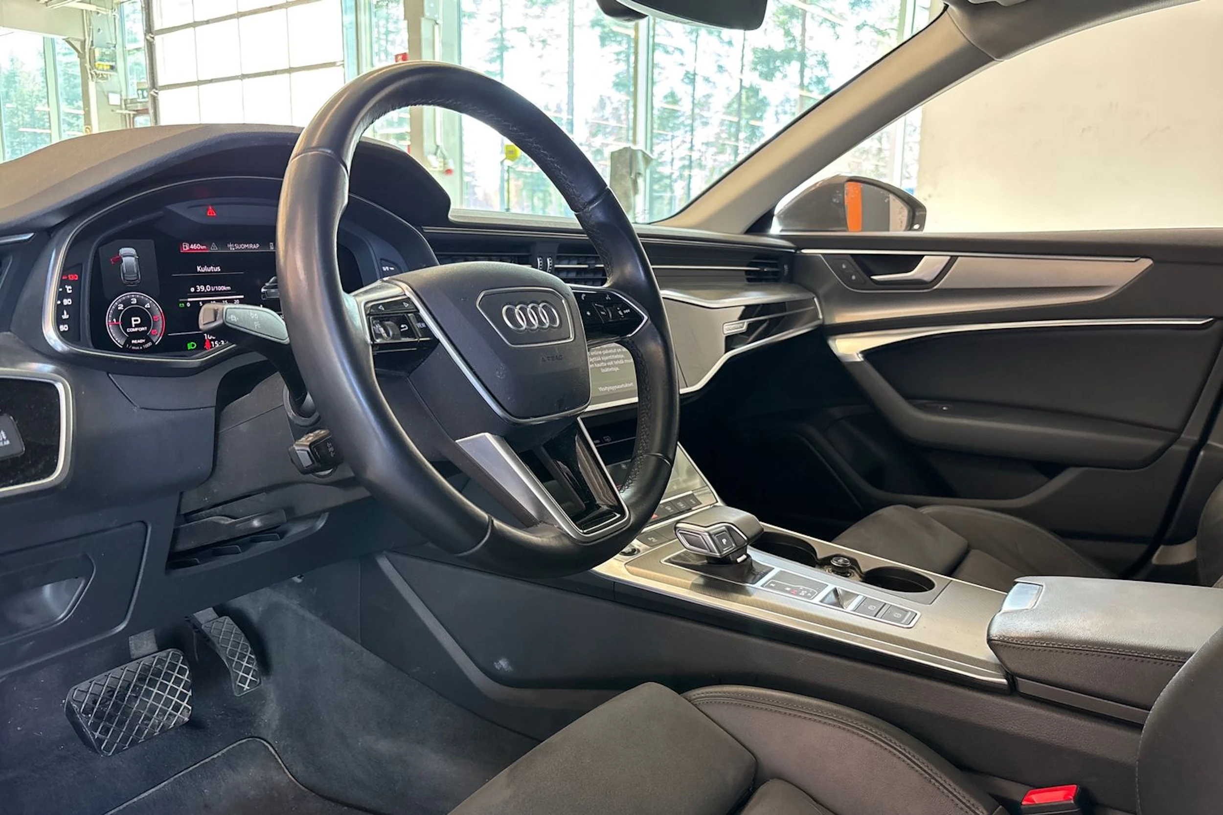Harmaa Audi A6 2023 kuva 16.