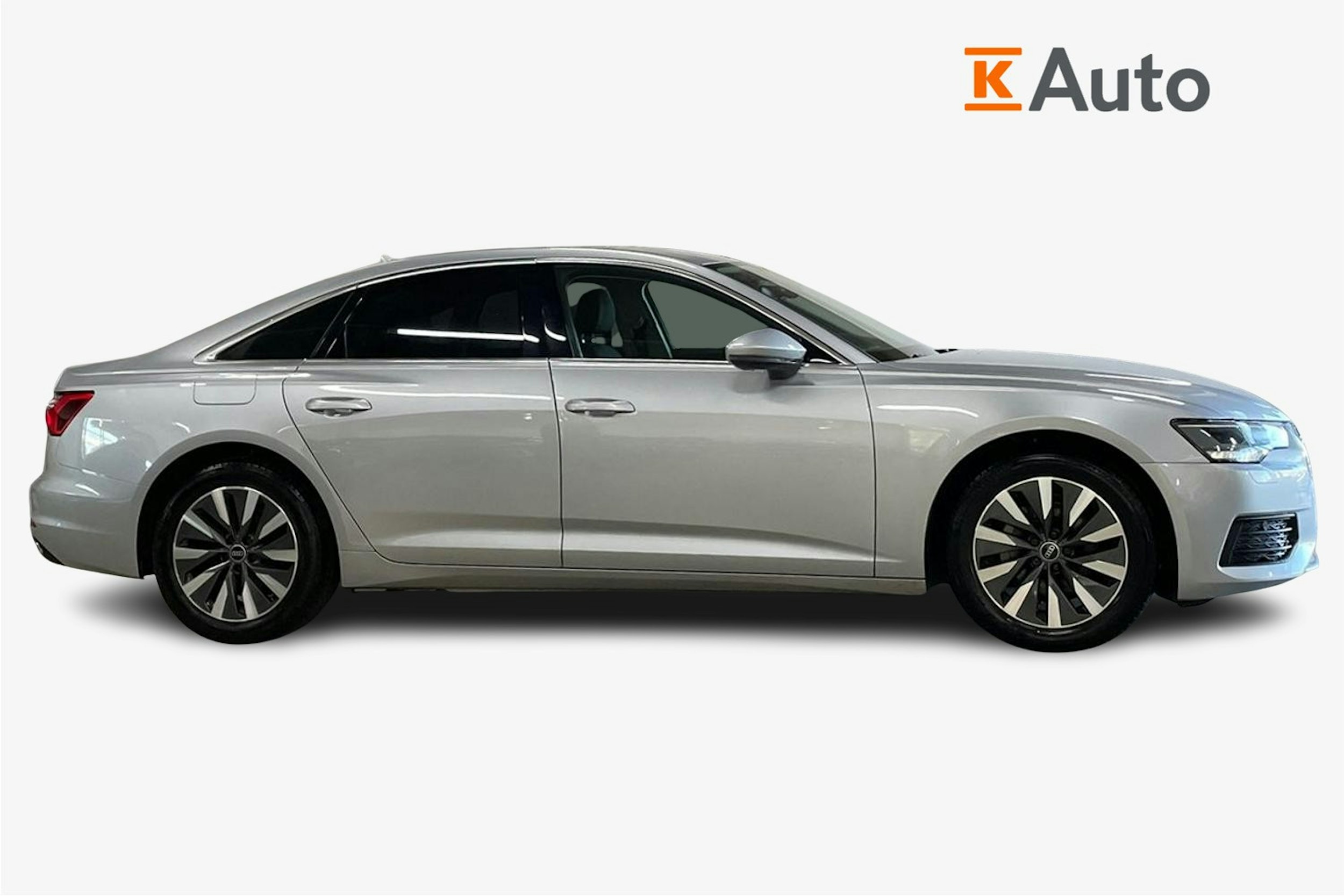 Harmaa Audi A6 2023 kuva 6.